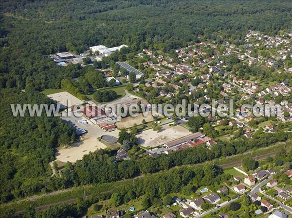 Photo aérienne de Bois-le-Roi