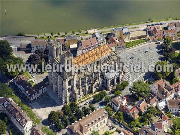 Photo aérienne de Mantes-la-Jolie