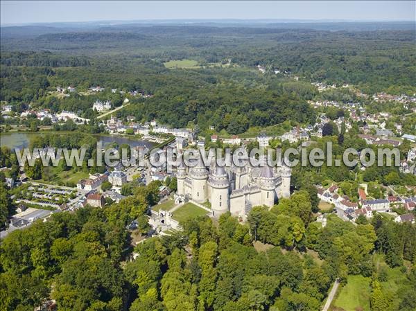 Photo aérienne de Pierrefonds