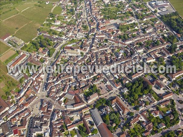 Photo aérienne de Nuits-Saint-Georges