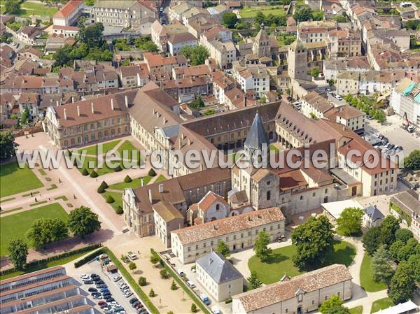 Photo aérienne de Cluny