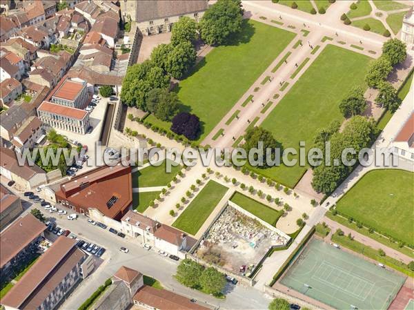 Photo aérienne de Cluny