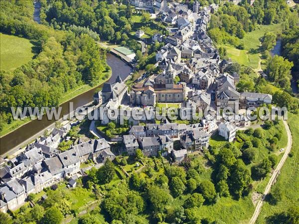 Photo aérienne de Uzerche