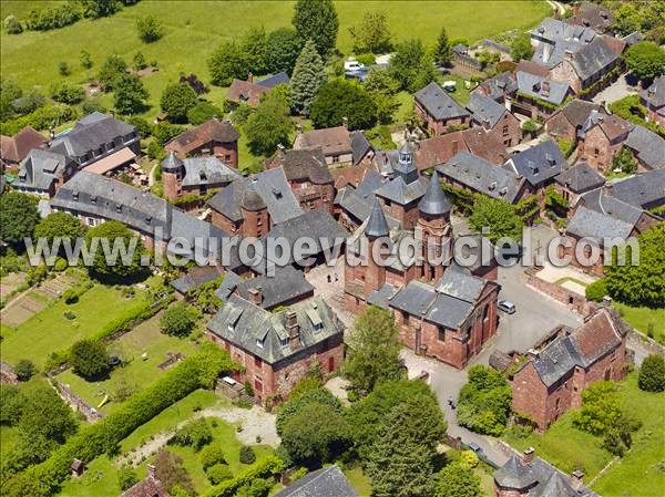 Photo aérienne de Collonges-la-Rouge