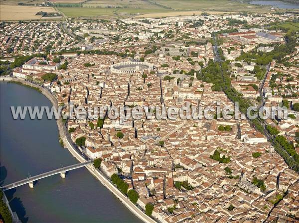 Photo aérienne de Arles