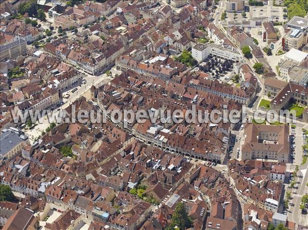 Photo aérienne de Lons-le-Saunier