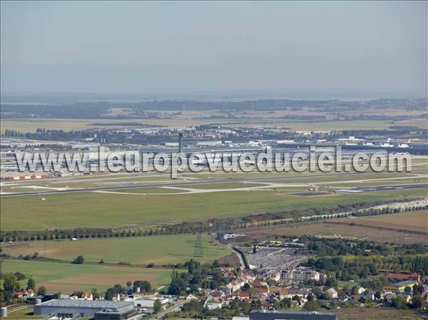 Photo aérienne de Roissy-en-France