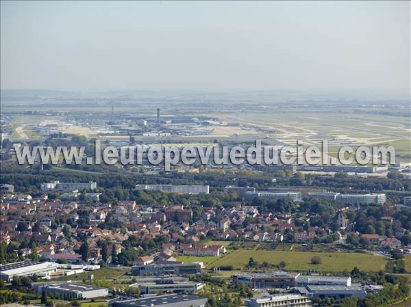 Photo aérienne de Roissy-en-France