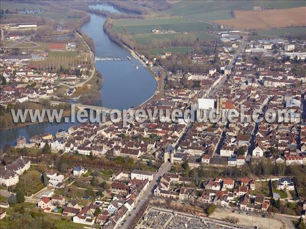 Photo aérienne de Villeneuve-sur-Yonne