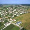 Photos aériennes de "lotissement" - Photo réf. 054074 - Ce lotissement créé dans les années 80 a fait doubler la population de la commune.
