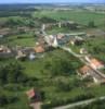 Photos aériennes de "hameau" - Photo réf. 055445 - Le hameau possède son église.