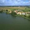 Photos aériennes de "etang" - Photo réf. 169219 - Le village est situé au bord de l'étang de Lindre.