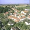 Photos aériennes de "centre-village" - Photo réf. 172018 - L'glise Saint-Rmy du XIX siecle au centre du village, qui a conserv une partie de son habitat du XIX siecle