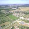 Photos aériennes de "(nord)" - Photo réf. 172129 - La zone pavillonnaire au nord du village avec le stade.