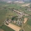 Photos aériennes de Kappelkinger (57430) | Moselle, Lorraine, France - Photo réf. 173473 - Le village aux maisons  colombages est coup en deux par l'Albe.