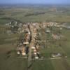 Photos aériennes de "Petit" - Photo réf. 174373 - Petit village entouré de champs.