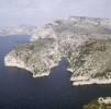 Photos aériennes de Cassis (13260) | Bouches-du-Rhône, Provence-Alpes-Côte d'Azur, France - Photo réf. 7175 - Ces superbes calanques sont un endroit de rve pour les plongeurs de la rgion.