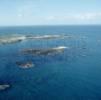 Photos aériennes de "prés" - Photo réf. 042633 - Paysage marin près de l'île.