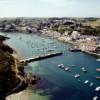 Photos aériennes de Sauzon (56360) | Morbihan, Bretagne, France - Photo réf. 043168 - L'entre dans le petit port.