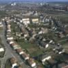 Photos aériennes de "AVEC" - Photo réf. 174891 - Banlieue de Clouange avec les Hauts Fourneaux en arrire plan.