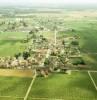 Photos aériennes de "vignoble" - Photo réf. 702598 - Le vignoble entoure le village.