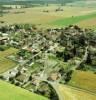 Photos aériennes de "vigne" - Photo réf. 702638 - Flagey-Echzeaux, comme beucoup de ses voisines, prsente un territoire consacr  la vigne sur quelques centaines d'hectares.