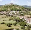 Photos aériennes de "ruines" - Photo réf. 703495 - Dominant le village, les ruines du château du XIè siècle.
