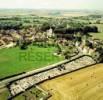 Photos aériennes de "bourgogne" - Photo réf. 703858 - Ancien carrefour entre la Haute-Bourgogne, le Morvan et le Tonnerois, le petit bourg d'Epoisses conserve une longue tradition de passage.