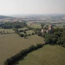 Photos aériennes de Précy-sous-Thil (21390) | Côte-d'Or, Bourgogne, France - Photo réf. 704323 - En arrire plan : le chteau de Thil