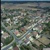 Photos aériennes de "avec" - Photo réf. 719417 - Le centre du village avec l'glise mdivale Saint-Etienne