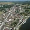 Photos aériennes de "Yonne" - Photo réf. 11222 - L'Yonne a toujours été une voie de communication pour les voyageurs comme pour les marchandises. Vincelles tire son nom de vin.