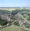 Photos aériennes de "piton" - Photo réf. 11248 - Vue d'ensemble du village perché sur un piton rocheux, qui offre un panorama sur la vallée de l'Yonne.