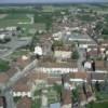 Photos aériennes de "lieu" - Photo réf. 15056 - Ancien bourg médiéval, ex-enclave de Bourgogne en terre comtoise, Chaussin, chef-lieu de canton, est un centre actif de commerces et de services.