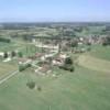 Photos aériennes de "chapelle" - Photo réf. 15562 - Chapelle-Voland, dont le territoire voisine celui de sept communes de Saône-et-Loire, est une petite commune attachante de 3050 hectares.