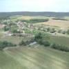 Photos aériennes de "(nord)" - Photo réf. 15846 - A une demi-douzaine de kilomètres au nord-est de Dole, Châtenois bénéficie d'un beau patrimoine.