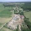 Photos aériennes de "rive" - Photo réf. 16403 - Sur le revers occidental d'un coteau, entre la rive gauche du Doubs et la fort de Chaux, le village offre un cadre de vie agrable.