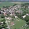 Photos aériennes de "doubs" - Photo réf. 16413 - Sur le revers occidental d'un coteau, entre la rive gauche du Doubs et la fort de Chaux, le village offre un cadre de vie agrable.