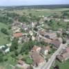 Photos aériennes de "doubs" - Photo réf. 16414 - Sur le revers occidental d'un coteau, entre la rive gauche du Doubs et la forêt de Chaux, le village offre un cadre de vie agréable.