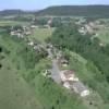 Photos aériennes de "village" - Photo réf. 16527 - Les vestiges archologiques dcouverts sur le territoire communal tmoignent de l'antique importance de Monnet-la-Ville, ce petit village de l'Ain.