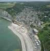 Photos aériennes de Yport (76111) - Autre vue | Seine-Maritime, Haute-Normandie, France - Photo réf. 17081 - Station balnaire, tout au bout d'une valleuse se noyant dans la grande bleue.