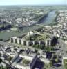 Photos aériennes de "tour" - Photo réf. 17874 - Au coeur de la ville d'Angers (Maine-et-Loire), surplombant la Maine : le château et ses 17 tours, et la vieille Cité. Sur la gauche, la cale de la Savatte et son port de plaisance.