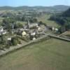 Photos aériennes de "avec" - Photo réf. 21271 - Joli bourg avec ses maisons blanches aux toits d'ardoise, La Grande-Verrire rve de crer un village dcouverte pour sduire les touristes.