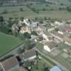 Photos aériennes de "Village" - Photo réf. 21380 - Avec sa magnifique glise romane restaure, sa tranquilit campagnarde  deux pas des villes, ce village sduit de plus en plus de citadins.