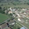 Photos aériennes de "eglise" - Photo réf. 21380 - Avec sa magnifique glise romane restaure, sa tranquilit campagnarde  deux pas des villes, ce village sduit de plus en plus de citadins.