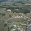 Photos aériennes de "saône" - Photo réf. 22124 - Plus grande commune rurale de Saône-et-Loire, Issy-l'Evêque a su valoriser un site riche en souvenirs du passé.