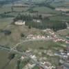 Photos aériennes de "saône" - Photo réf. 22124 - Plus grande commune rurale de Sane-et-Loire, Issy-l'Evque a su valoriser un site riche en souvenirs du pass.