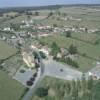 Photos aériennes de "eglise" - Photo réf. 22127 - Au premier plan, l'glise rurale composite, remplois romans du XII et nef du XVII sicle.