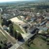 Photos aériennes de "travail" - Photo réf. 22240 - Gros bourg d'origine rurale qui s'illustra dès l'antiquité dans le travail des métaux, Génelard est devenu industriel et commerçant.