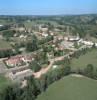 Photos aériennes de "vallée" - Photo réf. 22579 - Le patrimoine de la commune, outre le pont sur le Sornin et un chne tricentenaire class monument historique, est surtout notable pour ce qu'il reste d'une vieille glise romane du XIIe sicle. Ce village du Brionnais est situ dans la valle du Sornin.