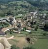 Photos aériennes de "vallée" - Photo réf. 22580 - Le patrimoine de la commune, outre le pont sur le Sornin et un chne tricentenaire class monument historique, est surtout notable pour ce qu'il reste d'une vieille glise romane du XIIe sicle. Ce village du Brionnais est situ dans la valle du Sornin.